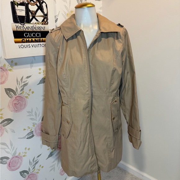 MICHAEL Michael Kors Jackets & Blazers - Michael Kors Tan Trench Coat
